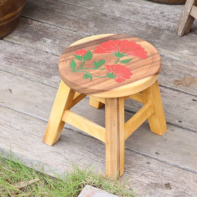 子供用椅子 レッドフラワー(床キズ防止脚裏保護付)ウッドスツール 木製スツール ミニスツール ステップ子ども用 椅子 いす イス 丸椅子 ベビーチェア 花台オブジェ おしゃれ お洒落 オシャレ 加湿器置き花置き アジアン雑貨 物置台 タイ雑貨 [2]
