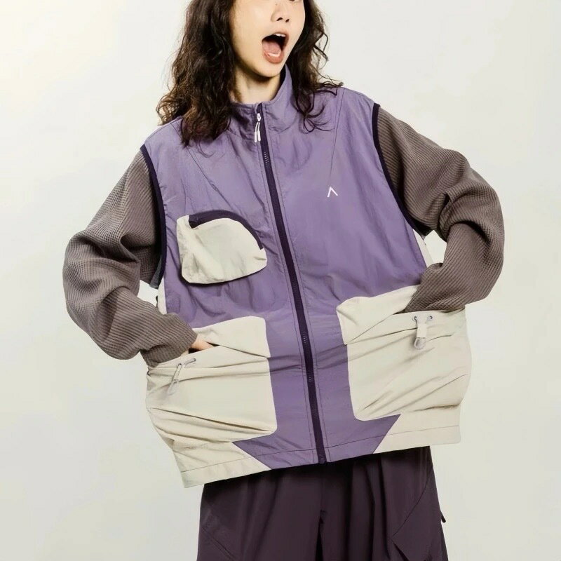 マルチポケットのマウンテンファンクショナルベスト!夏の新作で、男女共通。アウトドアでもどんなコーディネートにも合い、実用的な無袖ベスト、多機能仕様。 送料無料