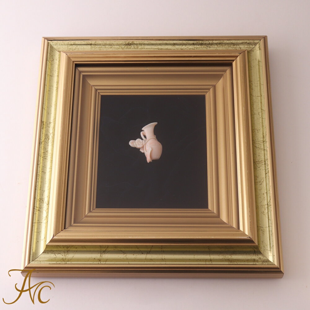 1点物 ピンク珊瑚 『薔薇 壺』壁掛け インテリア ブローチ 3月 誕生石 珊瑚 置物 還暦祝 赤 結婚 35周年 プレゼント 本珊瑚 さんご サンゴ