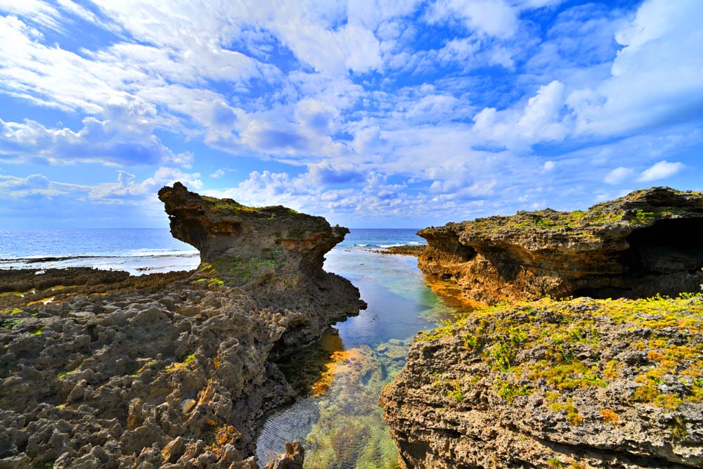 楽天写真パネルのあぁとすぺーすつくば風景写真パネル 徳之島 みやどばる塩田跡 01 アートパネル インテリア 壁飾り 壁掛け 額要らず 模様替え 雰囲気作り 玄関 リビング オフィス ロビー プレゼント ギフト 贈答品 返礼 お祝い 結婚 新築 引っ越し 誕生日 記念日 年祝い 旅の思い出 Tkns-08-B2