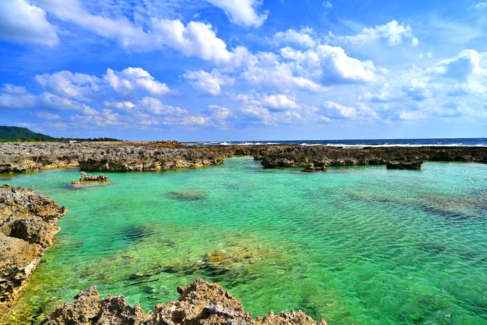 風景写真ポスター 喜界島 シツル崎 上嘉鉄 （カミカテツ） 06 アートポスター グラフィック インテリア ウォールデコ 壁飾り 壁掛け タペストリー 風水 模様替え 雰囲気作り リビング オフィス 玄関 Kkjm-04-A