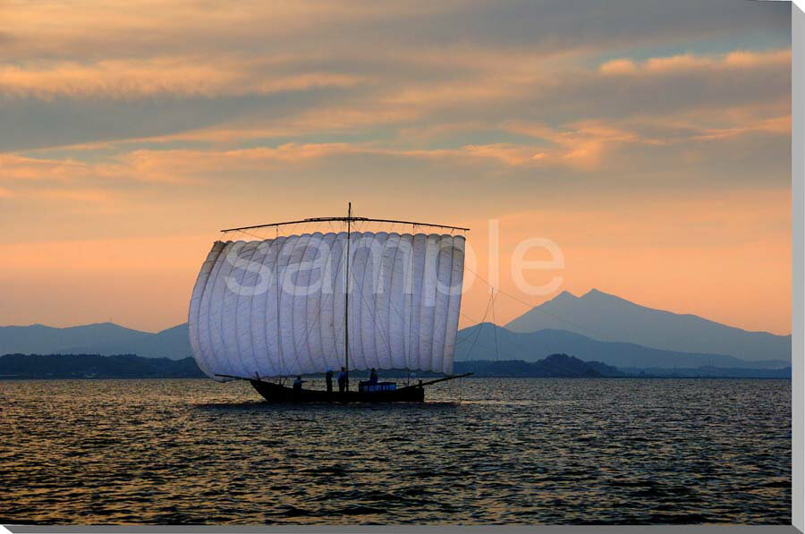 風景写真パネル 茨城 霞ヶ浦 夕焼けの筑波山と帆引き舟 大自然 爽快感 解放感 癒やし アートパネル グラフィックアート インテリア 壁飾り 壁掛け 額要らず 模様替え 雰囲気作り プレゼント ギフト 贈答品 お祝い 結婚 新築 引っ越し 誕生日 記念日 IBA-029-M30