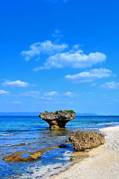 風景写真ポスター 沖縄 黒島の海 きのこ岩 04 ウォールアート 壁掛け 壁飾り インテリア 風水 プレゼント お祝い ギフト 贈答品 海の風景ポスター 新築祝い 引っ越し祝い Krsm-05-A