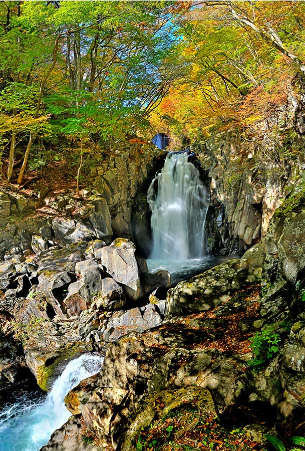 風景写真ポスター 福島 土湯 秋の思いの滝 01 インテリア アートポスター 写真 春 初夏 景色 ポスター プレゼント ギフト お祝い 結婚祝い 新築祝い 引...