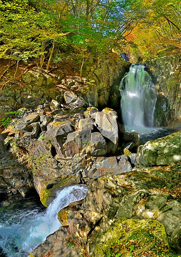 風景写真ポスター 福島 土湯 秋の思いの滝 03 インテリア アートポスター 写真 春 初夏 景色 ポスター プレゼント ギフト お祝い 結婚祝い 新築祝い 引...