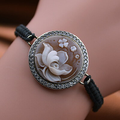 カメオブレスレット お花 SILVER ジルコニア シェルカメオ イタリア製 彫刻家Mami作 長さ調整自由 カメオ アクセサリー 高級 ギフト お誕生日 プレゼントにもオススメ!! 品質保証書付き　カメオデザイン手提袋付き　送料無料