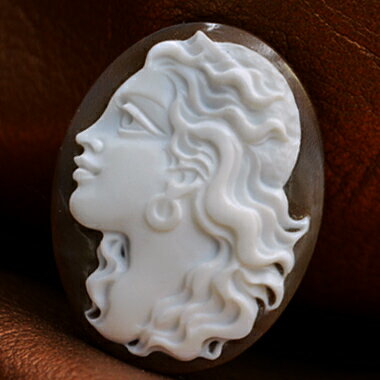 カメオ作品 人気のパルラーティ 世界的巨匠カルロ氏の娘 パトリシア氏製作 イタリア製 シェルカメオ ブローチ&ネックレス加工承ります カメオ アクセサリー 高級...