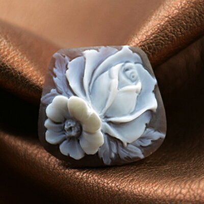 カメオ お花 高品質 シェルカメオ イタリア 彫刻家ジャンニーニ氏製作 立体的で繊細な彫刻 ペンダントなどの枠製作承ります カメオ アクセサリー 高級 ギフト ...