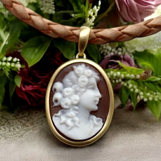 カメオネックレス 18金 ゴールド 女神フローラ 花と春の女神 女性人物像 アンティークデザイン イタリア 彫刻家アゴスティーノ カメオ アクセサリー 高級 ギ...