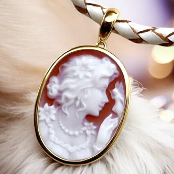 メノウカメオペンダント&ネックレス 美しい女性人物像 妖精 G-DRAGON 18金ゴールド枠 ドイツ製 上品&高品質&低価格 オシャレ レザーネックレス付 カ...