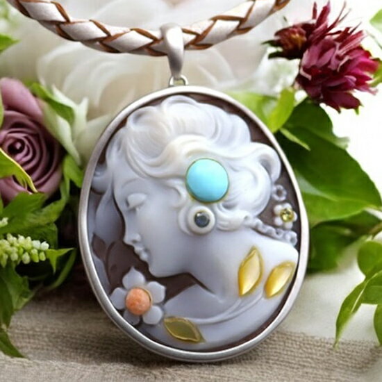 カメオネックレス 女性人物像 サファイア 桃珊瑚 黄蝶貝 トルコ石 シモネッリ作 Silver 高品質枠 ペンダントトップ イタリア カメオ アクセサリー 高級...