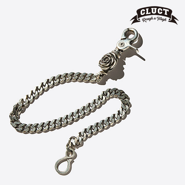 　商品説明 CLUCT クラクト 真鍮素材で作られ、シルバー925を 厚めにコーティング加工したウォレットチェーンです。 日本の職人によって丁寧に作られたMade in Japanの一点。 唯一無二の存在感を放つCLUCTオリジナルの形が最大の魅力です。 コンパクトながらオリジナリティを発揮してくれる逸品は 着こなしの名脇役といえる存在です。 素材 : BRASS サイズ : 全長49cm ■DELI : 11月～12月入荷予定 メーカー希望小売価格はメーカーカタログに基づいて掲載しています 【ご予約注意事項・必ずお読み下さい】 ご予約商品は必ず1点ずつご予約(決済)お願いいたします。 ■複数の商品をご予約、通常商品と同時にご購入後希望の場合は、 お手数をお掛けし申し訳ありませんが、必ず1点ずつ決済をお願いいたします。 ※予約商品が同時に入荷した場合は当店側で同梱処理させていただきます。 ※2点以上まとめてご注文された場合、一番遅い納期の商品との同梱発送とさせていただきます。 ■ご予約後のカラー・サイズ変更・キャンセルは一切お受けできません。 ■店舗在庫がない場合はメーカーに在庫を確認でき次第、ご連絡させていただきますのでご了承くださいませ。 ■納期が過ぎた商品に関しましてもメーカー共有在庫の為、在庫を確認でき次第のご連絡になります。 ※商品到着をお急ぎの方はお気軽にお問い合わせくださいませ。 ■オーダーの数量オーバーの為、先着順での発送により欠品になる場合がございます。 ■クレジット決済をご選択頂いた場合、商品発送時に売上請求を行います。 ■掲載されております商品画像はサンプルの為、本製品とは仕様が多少変更になる場合がございます。 ■まれに生産上の関係により減産、生産中止となり商品がご用意できない場合がございます。 ■入荷時期が生産上の関係で予定の納期より大幅に遅れる場合がございます。 ※納期遅れについて個別にご連絡を差し上げることが難しい為、お問い合わせを頂けましたら 早急にメーカーに確認をさせて頂きます。お気軽にお問い合わせ下さい。 ■商品入荷後、ご連絡、即発送となります。 ※ご希望のお届け指定(土日希望・時間指定等)がある場合は、ご注文時に備考欄にご記載下さい。 ■上記内容につきましてご理解して頂いた上で、ご予約いただきます様お願い致します。 [お問い合わせについては] Mail：corecervate@artif.jp Tel：058-371-8400 まで宜しくお願い致します。 ■注意点:フラッシュ撮影と屋外画像ではカラーの見え方に誤差がございます。 パソコンのモニターにより、カラーの見え方に誤差がございます。 ■サイズ表記につきましてはブランド企画サイズとなっております。CLUCT クラクト