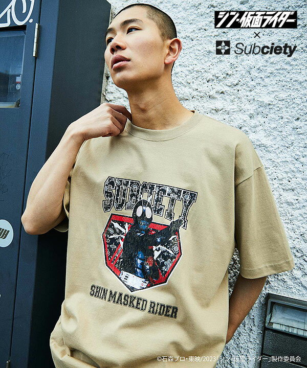 シン・仮面ライダー×SUBCIETY 先行予約 5月〜6月入荷予定 SUBCIETY サブサエティ SHIN MASKED RIDER TEE メンズ Tシャツ コラボ 送料無料 ストリート