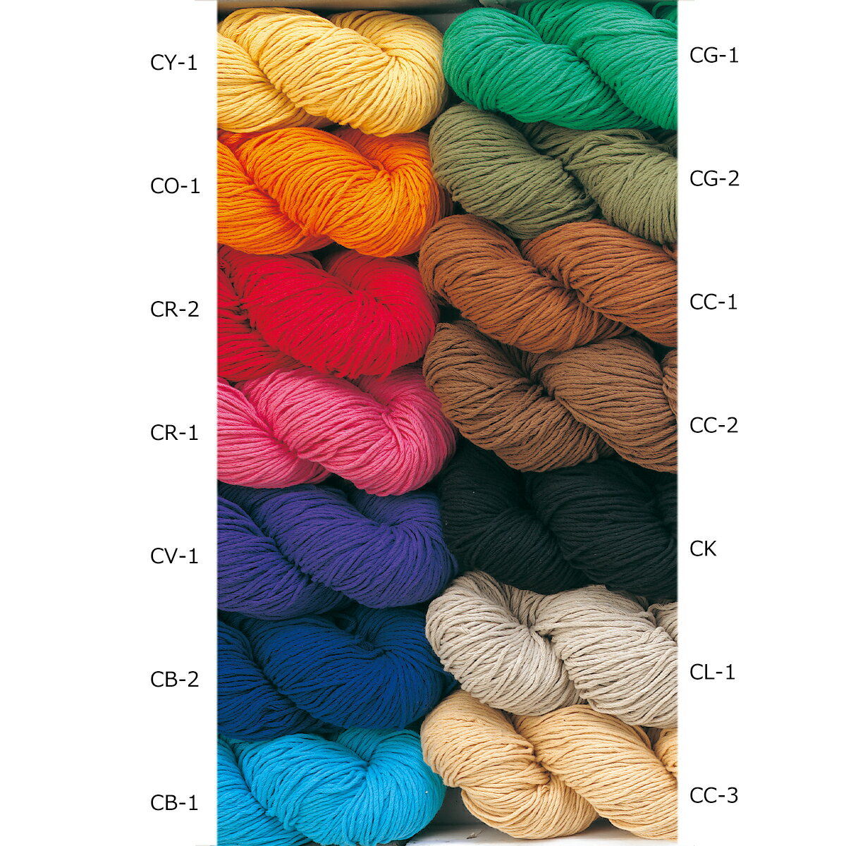 結束糸(超甘縒り糸) コットン100％ 10番糸13本取り(並太) 約45g 約55m ほとんど縒っていないタイプのソフトな綿糸です。 ウールの毛糸と同じように何にでも使えますが、綿の洗い易さを生かして、バスマットやランチョンマット、テーブルクロス、あるいは袋物の織りにピッタリです。 もちろん、コットンセーターなどの編み物にも向いています。 ※写真は、色見本用のもので、実際の45gの量とは異なります。ご了承下さい。