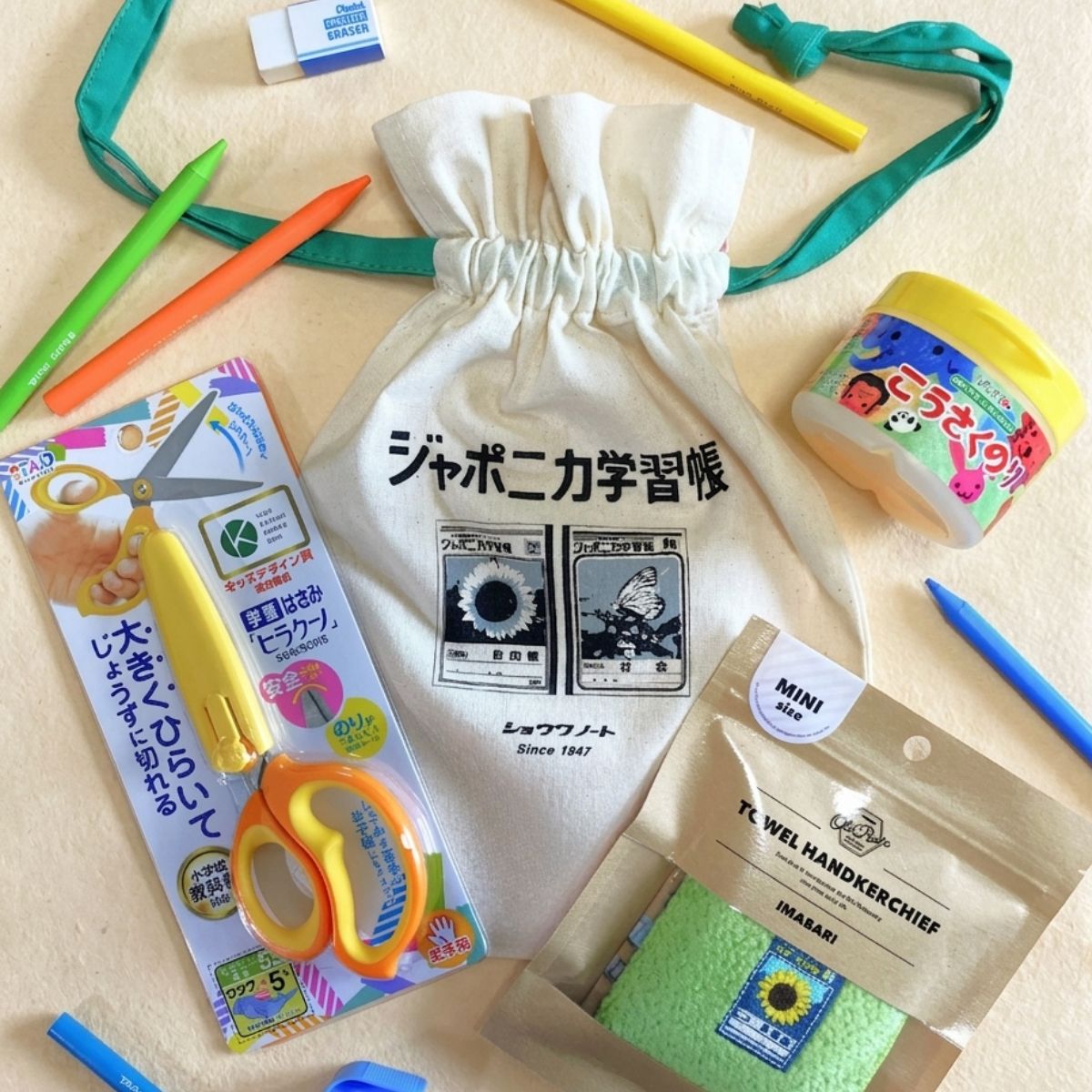 Crayons - 幼児〜小学生向け 文具3点 Old Resta巾着・タオルハンカチセット ジャポニカ学習帳柄 小学校 小学生 入学 入園 ギフト プレゼント