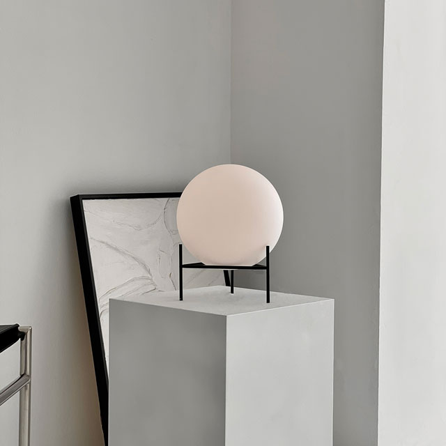 USB ブラックスタンド ラウンドボールライト リモコン付き【ART OF BLACK】