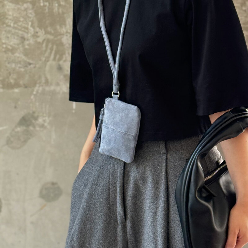 予約販売10月上旬～10月中旬頃発送予定 スエード ネックミニポーチ【ART OF BLACK】のサムネイル