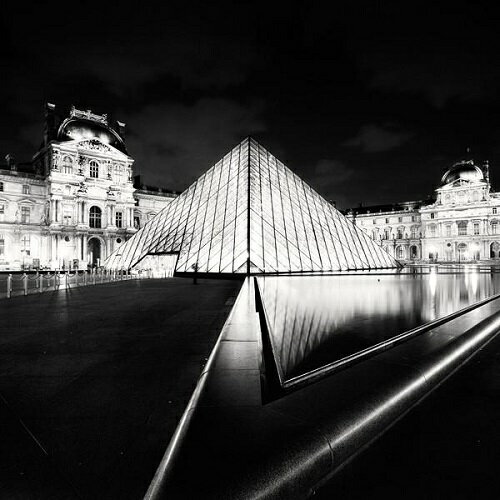 【Marcin Stawiarz フォトポスター】THE LOUVRE, STUDY 4, PARIS, FRANCE(510×510mm) -おしゃれインテリアに-（余白カット済ポスター）