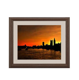 【油絵 直筆仕上げ】ある街の夕暮れ アートフレーム：色ブラウン サイズ 額入りS 321×271mm 【軽量フレーム・額表面保護板】 油彩 風景画 オリジナルインテリア絵画 風水画 壁掛け