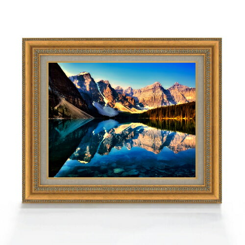 絵自体（キャンバス）の大きさ　410×318mm 【お届け日数】 ご注文日から　8-12日以内　に到着いたします。 ※一部在庫商品は早期出荷可能の場合がございます。 お急ぎに際は別途Eメールにてお問い合わせください。 お問い合わせメールアドレス 　shopmaster@artrest.jp 【留意事項】 ※注文個数によりお届け日が変わることがあります。 ※直筆仕上げ商品のため色彩が若干異なる場合がございますので 予めご了承くださいませ。 絵画 販売 インテリア 油絵 油彩 壁掛け 複製画 風景画 ゴッホ モネ ルノワール その他 静物画 肖像画 アート プレゼント 開業祝い 退職祝い 新築祝い 玄関 リビングアート 風水 縁起 フレーム 贈り物モレーン湖の風景