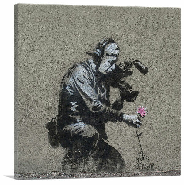 バンクシー アートパネル BANKSY Banksy「カメラマンと花/Camera Man and Flower(S)」キャンバスジークレ 絵画 ポスター 絵 バンクシー作品 【輸入品】