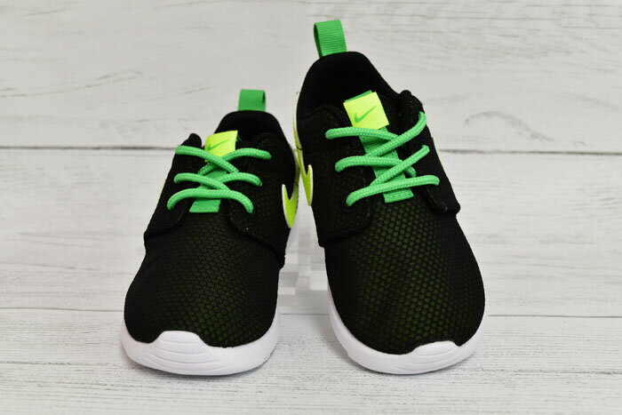 NIKE ROSHERUN（PS/TD) BLACK/VOLT-WHITE-LT GRN SPARK ナイキ ローシラン