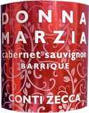 ■試飲会で見つけた秀逸デイリーワイン 【 Conti Zecca コンティ・ゼッカ 】 大量消費ワインの生産地から高品質プレミアム・ワインの産地へ。急速に、 そして着実に変貌を遂げつつある南イタリア・プーリア。そんな注目の産地・プー リアにあって、コンティ・ゼッカは群を抜いた存在です。 南イタリアならではの土着品種の魅力を最大限に生かし、コスト・パフォーマンス に優れたワインを生み出す、歴史と由緒あるワイナリー！ コンティ・ゼッカ社は、アントニオ・ロマーノ氏のワイン造りに対する並々ならぬ 情熱もさることながら、彼が醸造生産から商業的な側面にまで細心の注意を払っ てくれていることに感謝しています。ワイナリーに係わる全ての点において、 必ず両者の同意のもとに決断するようにしています。 （エノロゴのポリシー）コンティ・ゼッカのワインのクォリティは自社畑で栽培 されたブドウの品質に由来します。この品質を醸造所とワイナリーで維持するこ とです。 プーリアで家族経営としては最大規模 です！ 化学薬品は使わない ！ 畑ではボルドー液のみ使用 普段は防腐剤などの化学薬品は一切使用しない。　 （但し、万が一の場合は使用を検討する場合もある。）ブドウ品種：カベルネ・ソーヴィニヨン 85%/ネグロアマーロ 15% 醗酵：ステンレス・タンク　　　熟成：オーク樽（アメリカン225L、新樽100%）3カ月 しっかりとした、濃いルビー色。熟した赤果実のニュアンスとバニラやスパイスの香り。 豊かな果実味、樽の風味、タンニンが柔らかく余韻とともに心地よく広がります。