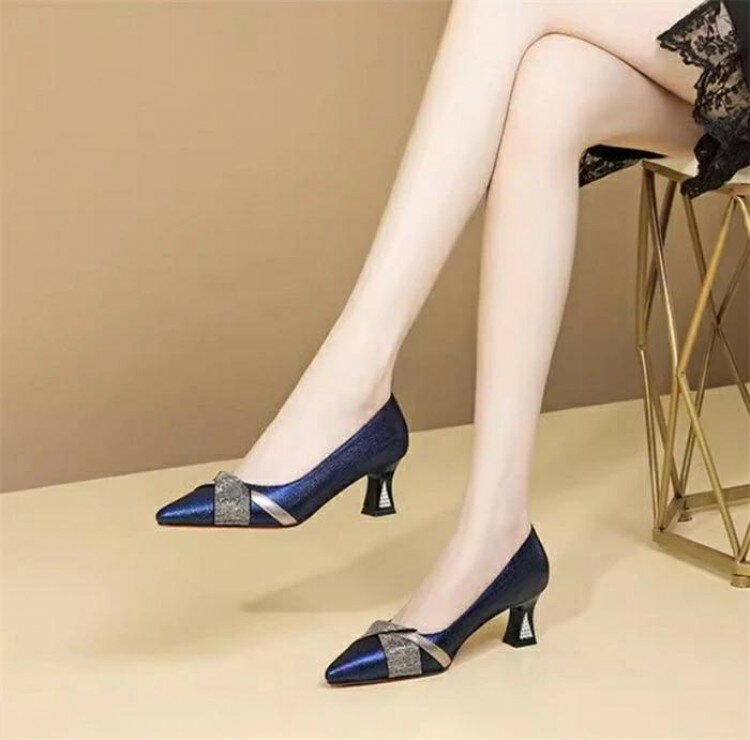 パンプス 美脚 痛くない 走れる おしゃれ チャンキーヒール レディース 靴 ミドルヒール フォーマル シ..