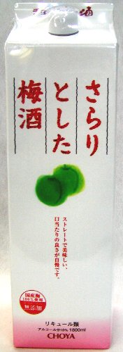 この商品は15本まで 一個口で発送できます！ アサノ酒店は送料がお得！！ 紀州産を中心に国産梅のみを100％使用。 しっかりとした梅酒の味わいを残しながらさらりとした飲み口が特徴のストレートタイプの梅酒。 ●酒類 ： リキュール類 ●内容量 ： 1800ml ●Alc.％ ： 10％ ●1箱入数 ： 6本 ●1個口数 ： 15本まで ●原材料 ： 梅、砂糖、醸造アルコール、ブランデー ●製造元 ： チョーヤ梅酒