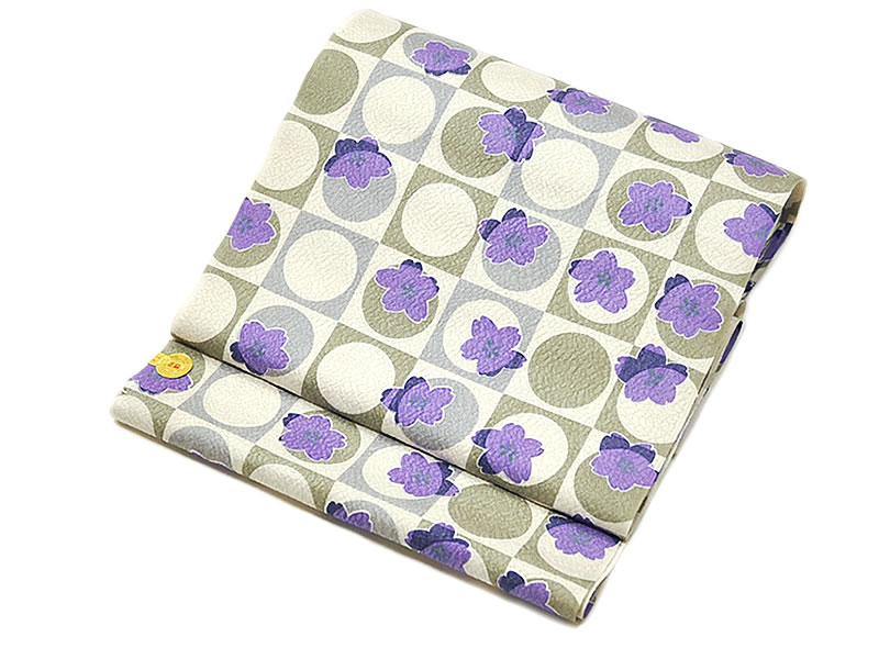 国内配送　全国　送料無料 海外配送はEMSの送料を別途頂戴いたします 正絹、西陣織染め九寸名古屋帯です。 金通しの西陣織の白生地に染めを施した、新しいタイプの帯です。 小紋に染められた柄行に、金通しの僅かな輝きが洒落っ気を演出してくれます。...