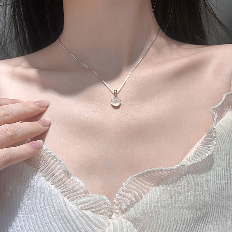 樂天商城 - 美しく、可愛いネックレス！ネックレスペンダント、韓国ファッション、ホワイトカルセドニーペンダント