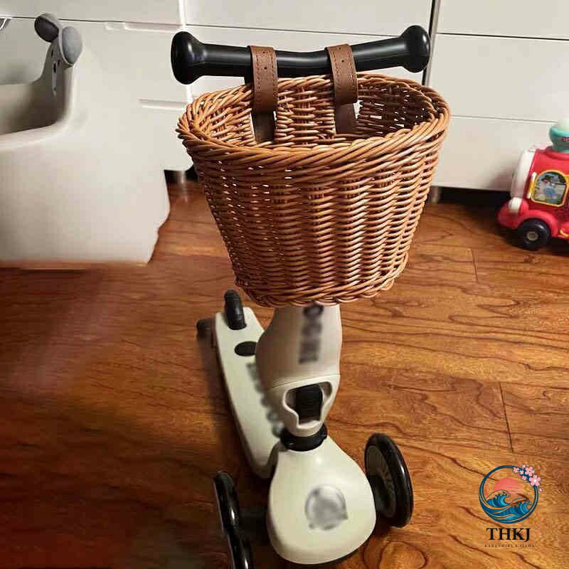 サイズ 自転車かご サイズについての説明 20*16.5*15cm※サイズ表の実寸法は商品によって1-3cm程度の誤差がある場合がございます。 素材 PP 色 写真色 備考 ●サイズ詳細等の測り方はスタッフ間で統一、徹底はしておりますが、実寸は商品によって若干の誤差(1cm〜3cm )がある場合がございますので、予めご了承ください。 ●製造ロットにより、細部形状の違いや、同色でも色味に多少の誤差が生じます。 ●パッケージは改良のため予告なく仕様を変更する場合があります。 ▼商品の色は、撮影時の光や、お客様のモニターの色具合などにより、実際の商品と異なる場合がございます。あらかじめ、ご了承ください。 ▼生地の特性上、やや匂いが強く感じられるものもございます。数日のご使用や陰干しなどで気になる匂いはほとんど感じられなくなります。 ▼同じ商品でも生産時期により形やサイズ、カラーに多少の誤差が生じる場合もございます。 ▼他店舗でも在庫を共有して販売をしている為、受注後欠品となる場合もございます。予め、ご了承お願い申し上げます。 ▼出荷前に全て検品を行っておりますが、万が一商品に不具合があった場合は、お問い合わせフォームまたはメールよりご連絡頂けます様お願い申し上げます。速やかに対応致しますのでご安心ください。