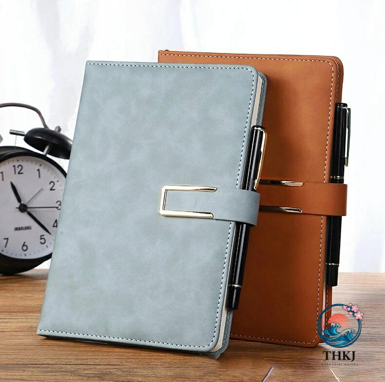 【全品2点で5%OFF】A5 レザー手帳 方眼日記帳ビジネススケジュール家計簿文房具