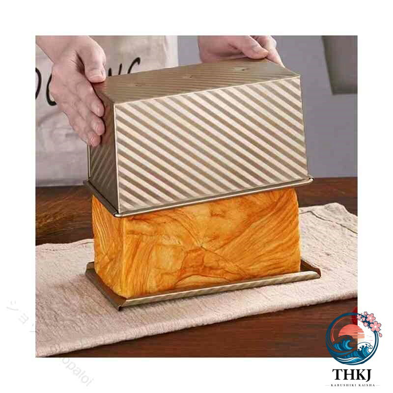 【全品2点で5%OFF】蓋付き食パン型 空焼き不要 粘りにくい 波紋型 1 斤パンケース ...