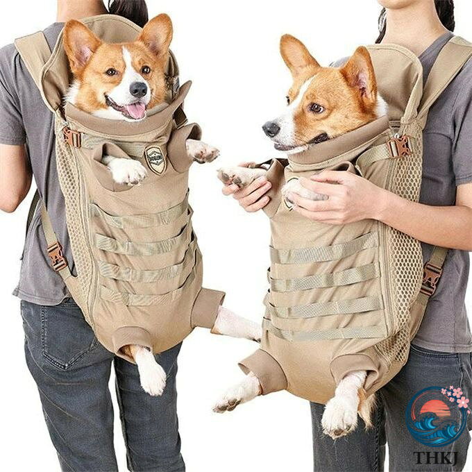 商品詳細： ■カラー：ベージュ　カーキ色　ブラック ■素材：ポリエステル ■サイズ&重さ： M：約35 * 21 * 9cm　重さ：約0.5kg L：約38 * 24 * 10cm　重さ：約0.61kg 【高品質素材製】ペットドッグキャリアバックパックは、前後の持ち運びに適した高品質の素材でできており、肩への負担を軽減し、ペットにとって通気性と快適性を備えています。 【調節可能なキャリア】中型のほとんどのペットと広く互換性があるドッグキャリアは、ペットが飛び降りるのを防ぐための安全ロープを備えた調節可能なバックルで設計されています。 【通気性機能】ペットキャリアバッグは通気性に優れ、ペットを持ち運びながら自由に通気性を保ち、いつでもどこでもペットと一緒に移動しやすくなっています。 【履きやすさ】ペットバックパックサックは、前後の着用に適した複数の着用方法で設計されており、ペットの安心感を高め、肩への負担を軽減します。 【幅広い用途】ペットドッグバックパックは、旅行、ハイキング、ウォーキング、乗馬など、さまざまな場面で使用できるように設計されており、軽量で持ち運びに便利です。 ※備考： ●こちらの商品は平置きで測ります、若干の誤差が生じる場合があります。 ●色合いはモニター環境により若干の誤差が生じる場合もあります。 ●輸送上の都合で多少の汚れや傷などが付いている場合がありますので、ご理解をお願い致します。 ●写真はサンプルで、画面上と実物では多少色具合が異なって見える場合もございますので、ご了承ください。 ●何か質問がございましたら、お気軽にメールにてご連絡ください。商品詳細： ■カラー：ベージュ　カーキ色　ブラック ■素材：ポリエステル ■サイズ&重さ： M：約35 * 21 * 9cm　重さ：約0.5kg L：約38 * 24 * 10cm　重さ：約0.61kg 【高品質素材製】ペットドッグキャリアバックパックは、前後の持ち運びに適した高品質の素材でできており、肩への負担を軽減し、ペットにとって通気性と快適性を備えています。 【調節可能なキャリア】中型のほとんどのペットと広く互換性があるドッグキャリアは、ペットが飛び降りるのを防ぐための安全ロープを備えた調節可能なバックルで設計されています。 【通気性機能】ペットキャリアバッグは通気性に優れ、ペットを持ち運びながら自由に通気性を保ち、いつでもどこでもペットと一緒に移動しやすくなっています。 【履きやすさ】ペットバックパックサックは、前後の着用に適した複数の着用方法で設計されており、ペットの安心感を高め、肩への負担を軽減します。 【幅広い用途】ペットドッグバックパックは、旅行、ハイキング、ウォーキング、乗馬など、さまざまな場面で使用できるように設計されており、軽量で持ち運びに便利です。 ※備考： ●こちらの商品は平置きで測ります、若干の誤差が生じる場合があります。 ●色合いはモニター環境により若干の誤差が生じる場合もあります。 ●輸送上の都合で多少の汚れや傷などが付いている場合がありますので、ご理解をお願い致します。 ●写真はサンプルで、画面上と実物では多少色具合が異なって見える場合もございますので、ご了承ください。 ●何か質問がございましたら、お気軽にメールにてご連絡ください。