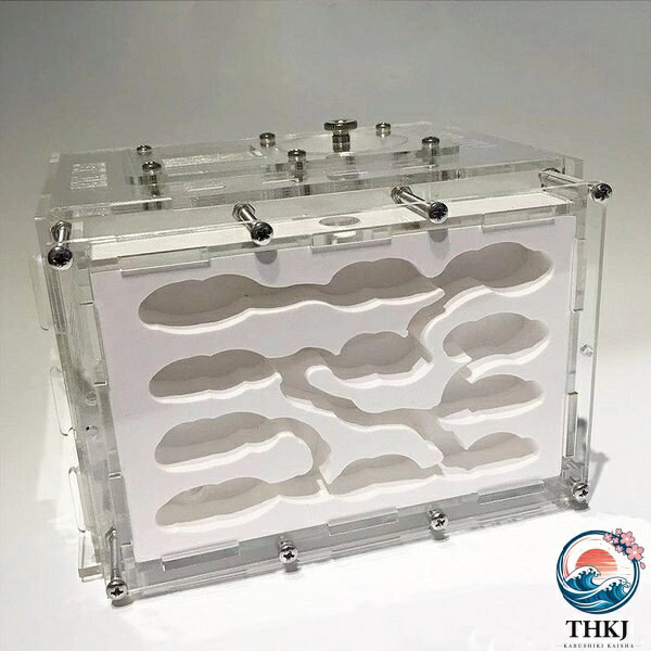 製品説明製品名：ジプサムアントファームタイプ：石膏の巣全体のサイズ：サイズL：15.5 * 13.5 * 11cm素材：石膏+アクリル拡張ポート： L：2対象：Tertaponera rufonigra、Harvester、Camponotus、Polyrhachisおよびその他の種類のアリ。注意：アリのないアリ農場のみ。特徴1.湿った材料として石膏を使用することは、生きている蟻により適しています。2.水分がゆっくりと巣室に広がり、蟻は住むのに適した場所を選びます。3.湿潤剤として高密度石膏を使用しており、吸水性が遅いため、ゆっくりと水を加えることをお勧めします。4.サイズM / S / L / XLの水を1回あたり最大5ml / 8ml / 10ml追加します。5.蟻は食べ物を保管する習慣があるので、巣の巣室が組み込まれていて、食べ物が巣の領域に引きずり込まれ、掃除が簡単ではありません。注意を払う。パッケージに含まれるものアリファーム1セット製品説明製品名：ジプサムアントファームタイプ：石膏の巣全体のサイズ：サイズL：15.5 * 13.5 * 11cm素材：石膏+アクリル拡張ポート： L：2対象：Tertaponera rufonigra、Harvester、Camponotus、Polyrhachisおよびその他の種類のアリ。注意：アリのないアリ農場のみ。特徴1.湿った材料として石膏を使用することは、生きている蟻により適しています。2.水分がゆっくりと巣室に広がり、蟻は住むのに適した場所を選びます。3.湿潤剤として高密度石膏を使用しており、吸水性が遅いため、ゆっくりと水を加えることをお勧めします。4.サイズM / S / L / XLの水を1回あたり最大5ml / 8ml / 10ml追加します。5.蟻は食べ物を保管する習慣があるので、巣の巣室が組み込まれていて、食べ物が巣の領域に引きずり込まれ、掃除が簡単ではありません。注意を払う。パッケージに含まれるものアリファーム1セット