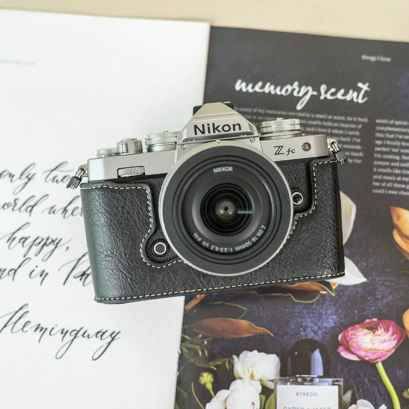 Nikon Zfc 専用 カメラケース PUレザー ケース ハイクオリティ レザーハーフケース...