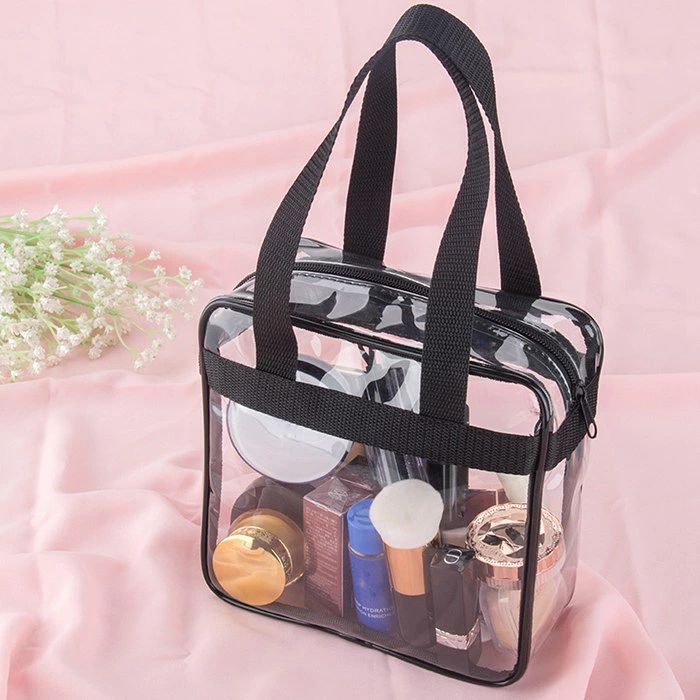 【短納期】透明バッグ ビニールバッグ クリアバッグ トートバッグ 30×30×10cm 大容量 ファスナー付き 透明ビニール 痛バッグ PVC オシャレ プールバッグ ビーチバッグ 防水バッグ 透明 防水 軽量 温泉バッグ 社内バッグ 手荷物検査 セキュリティバッグ ファッション メンズ レディース 男女兼用 トラベルバッグ 旅行 コスメ/化粧品/便利 透明バッグ クリアバッグ トートバッグ 30×30×10cm 大容量 ファスナー付き 透明ビニール 痛バッグ PVC オシャレ プールバッグ ビーチバッグ 防水バッグ 透明 防水 軽量 温泉バッグ 社内バッグ 手荷物検査 セキュリティバッグ ファッション メンズ レディース 男女兼用 トラベルバッグ 旅行 コスメ/化粧品/便利 2商品情報 【商品番号】bag053001 【素　材】PVC 【カラー】写真色 【サイズ】30×30×10cm 【ATTENTION】☆スタッフ採寸は平置きにて採寸しておりますが、素材・加工等により若干誤差が生じる場合がございます。 ☆機械による生産過程におきまして、どうしても生地を織る際の糸の継ぎ目や多少のほつれなどが生じている場合がございます。 ☆お色の再現には最善を尽しておりますが、ディスプレイなど環境によって実際の色・質感が異なる場合がございますのでご了承下さい。 ☆ページ内のモデルが着用している対象商品以外の小物やその他アイテムは参考商品となりますのでご注意下さい。 ☆イメージ違いによります返品/交換はご遠慮下さいませ。 ☆商品の梱包は段ボールではなく簡易梱包となりますのでご了承ください。 【関連キーワード】透明バッグ クリアバッグ トートバッグ 30×30×10cm 大容量 ファスナー付き 透明ビニール 痛バッグ PVC オシャレ プールバッグ ビーチバッグ 防水バッグ 透明 防水 軽量 温泉バッグ 社内バッグ 手荷物検査 セキュリティバッグ ファッション メンズ レディース 男女兼用 トラベルバッグ 旅行 コスメ/化粧品/便利【短納期】透明バッグ ビニールバッグ クリアバッグ トートバッグ 30×30×10cm 大容量 ファスナー付き 透明ビニール 痛バッグ PVC オシャレ プールバッグ ビーチバッグ 防水バッグ 透明 防水 軽量 温泉バッグ 社内バッグ 手荷物検査 セキュリティバッグ ファッション メンズ レディース 男女兼用 トラベルバッグ 旅行 コスメ/化粧品/便利 透明バッグ クリアバッグ トートバッグ 30×30×10cm 大容量 ファスナー付き 透明ビニール 痛バッグ PVC オシャレ プールバッグ ビーチバッグ 防水バッグ 透明 防水 軽量 温泉バッグ 社内バッグ 手荷物検査 セキュリティバッグ ファッション メンズ レディース 男女兼用 トラベルバッグ 旅行 コスメ/化粧品/便利 2