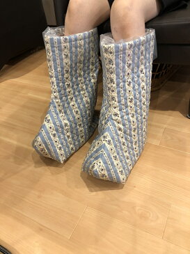 足湯長靴 温ぽんONPON 花柄 ふくらはぎ 温める 足湯グッズ 保温 折りたためる 軽量 携帯足湯 フットケア リラックス 冷え症対策 むくみ改善 足元ぽかぽか フットバス キルティング 足浴 足温器