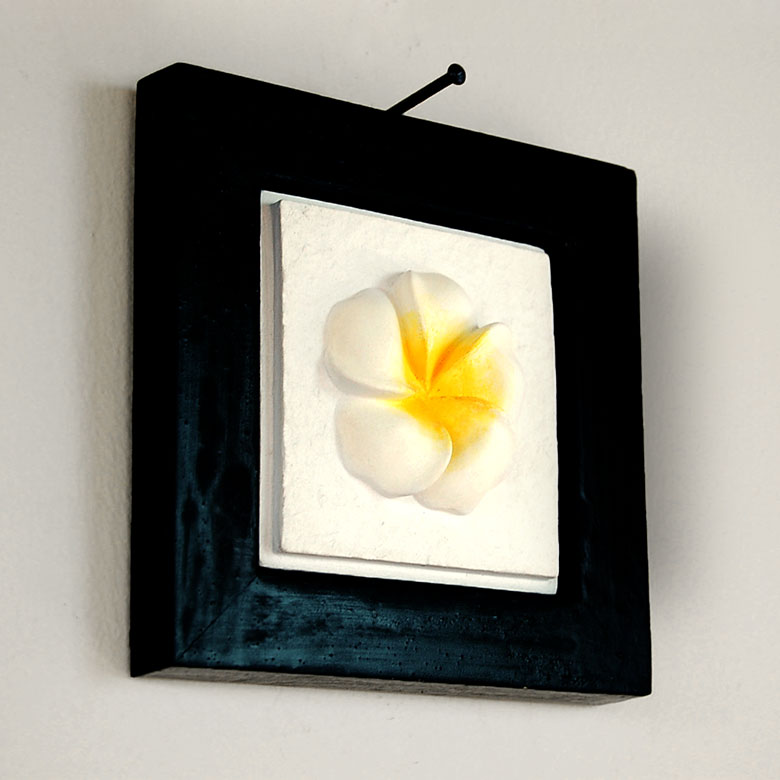 立体的なプルメリアが可愛いアジアンレリーフ シングルタイプS 花 フランジパニ 壁掛け アート 飾り インテリア 石盤…