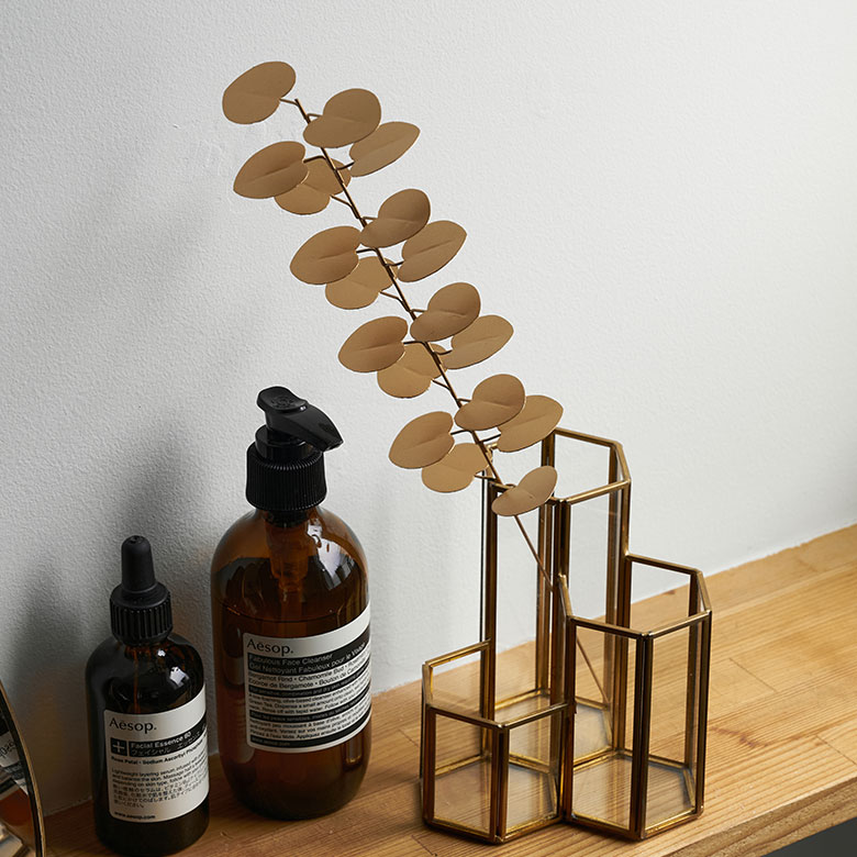 フェイクグリーン ユーカリ 枝 造花 約 W 7cm D 6cm H 32cm ブリキ ゴールド 錫 すず デコレーション 植物モチーフ ボタニカル おしゃれ ...