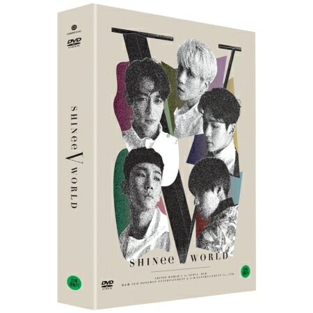 SHINee World V in Seoul 演唱會DVD(台壓繁體中文版) 構成: 2DVD + POSTCARD BOOK 収録時間: 220分 リージョンコード: ALL 音声: 韓国語 字幕: 韓国語/日本語/中国語(繁体字) 発売元: avex 発売国: TAIWAN 発売日: 2018年8月17日 [商品案内] 熱気とエメラルドに染まった現場を生き生きと伝える「SHINee WORLD V in Seoul DVD」ライブDVD発売！ 2016年9月にソウルオリンピック公園体操競技場を熱い雰囲気にしたシャイニーの5回目となる単独コンサート「 SHINee World V」。4回目の単独コンサート以後、1年4ヵ月ぶりとなる韓国コンサート。 シャイニー5人5色の強烈なステージ！ヒット曲や新曲だけでなく、メンバーのソロステージ、ユニットステージも！アンコールを含む34曲収録。さらに、DVDでしか見ることができないコンサートメイキングフィルムをボーナス映像として収録！スペシャルカラーポストカードブック付き。 [収録曲] DVD1 01. 搭便車 (Hitchhiking) 02. Married To The Music 03. Why So Serious? 04. 茱麗葉 (Juliette) 05. Prism 06. 姐姐 &#22963;太美了 (Replay) 07. Chocolate 08. Black Hole 09. Odd Eye 10. Hold You 11. Feel Good 12. Alive 13. Trigger 14. Sherlock. (Clue+Note) 15. Goodbye (再見一個人 Korean Ver.) 16. Ring Ding Dong 17. Lucifer 18. 離別之路 (Farewell My Love) 19. 旁白 (Aside) 20. 透明雨傘 (Don’t Let Me Go) 21. 夢語 (Please, Don’t Go) DVD2 22. Punch Drunk Love 23. Dream Girl 24. So Amazing 25. Colorful 26. View 27. Picasso (Korean Ver.) 28. Ready Or Not 29. SAVIOR 30. Everybody 31. 1 of 1 (Teasing Ver.) 32. LUCKY STAR (Korean Ver.) 33. 重演 (An Encore) 34. 少年,遇見了少女 (Romeo+Juliette) - 演唱會幕後花絮　