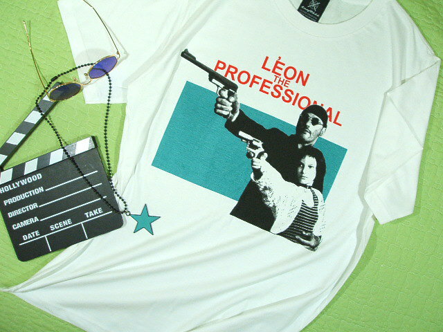 映画レオンTシャツ【サイズ：M 】【3980円以上で】送料無料　メンズ　Tシャツ　半袖　名画名優　映画レオンTシャツ　ジャンレノTシャツ　ナタリーポートマンTシャツ　リックベッソン監督　LEON Tshirt　ラッピング無料サービスのサムネイル
