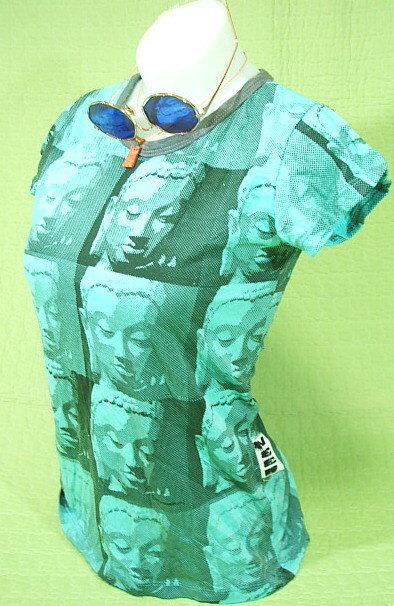 レディース　仏陀Tシャツ　仏教のTシャツ【サイズ：女性M 】【3980円以上で】送料無料 Tシャツ レディス 半袖 仏陀のTシャツ　仏教のTシャツ　レディースサイズ　仏教美術のTシャツ　仏様のTシャツ　女性サイズ　ラッピング無料