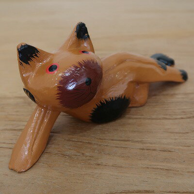 バリ猫 リラックス バリネコの木彫りの置物