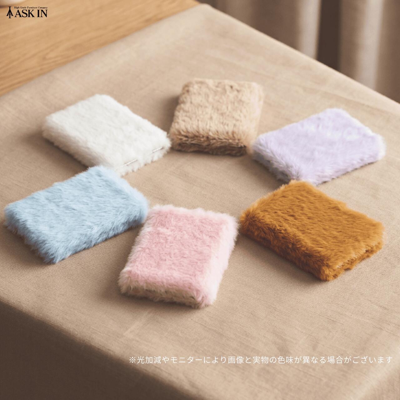 コンパクトミラー ファー ふわふわ カラフル 手鏡 コスメミラー 両面 等倍鏡 拡大鏡 小さい ミニ 可愛い おしゃれ メイク用 持ち運び 携帯用 女性 プレゼント プチギフト ギフト 贈り物 動物 変わった ファーミラー角 スクエア 2