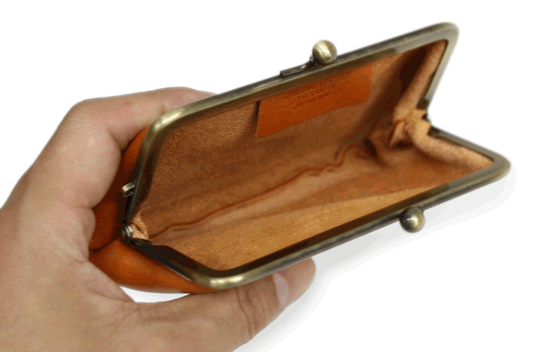 箱入りでプレゼントにおすすめ。がま口財布＆ポーチ Mサイズ 栃木レザー L-203391 小銭入れ 本革 牛革 がまぐち メンズ レディース 国産 日本製 ギフト ラッピング 箱入り