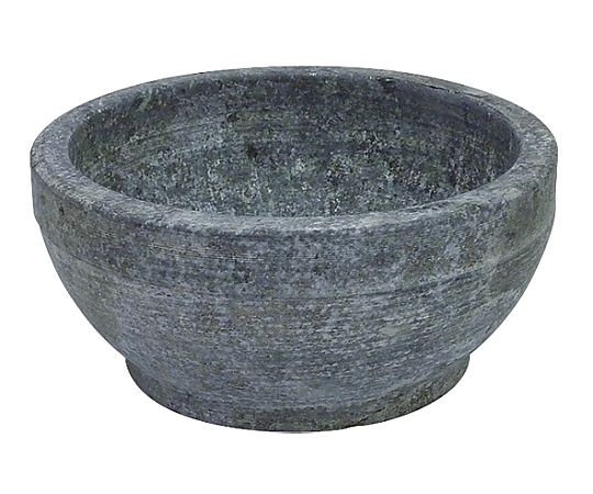 ●本格的な石焼ビビンバを楽しめる19cmサイズ●天然石製で熱伝導が良く、アツアツの状態をキープします●シンプルな形状で洗浄しやすく、長く清潔に使用可能です●外寸×高さ（mm）：φ190×H75●材質：天然石