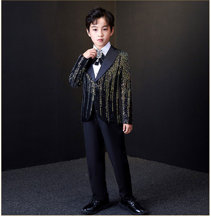 子供服 スーツセット 男の子 ジャケット スパンコール シャツ パンツ 蝶ネクタイ 長袖 ステージ衣装 発表会 イベント ピアノ 演奏会 オペラ 学園祭 文化祭 司会者 演出服 キッズ 卒業式 結婚式 礼服 紳士服 テーラードジャケット おしゃれ 120cm130cm140cm150cm160cm170cm askshop-10001491 asks Dance Gear サンプル画像2