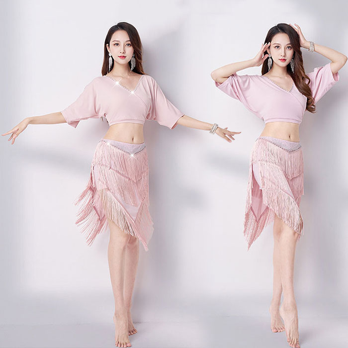asks Dance Gearのベリーダンス 衣装 上下セット 大人 レッスン着 ショート丈 トップス Vネック へそ出し スカート 裾フリンジ タッセル 美シルエット スパンコール 練習着 インナーパンツ付き 初心者向け ダンス服 練功服 衣装セット ベリーダンス衣装 レディース 女性用 セクシー おしゃれ｜アングル2